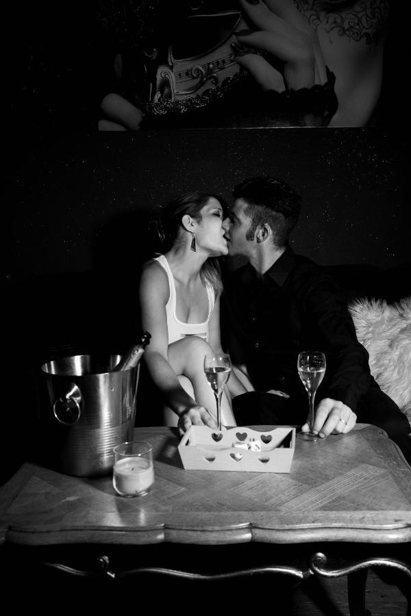 Moonlove, Spa/Sauna Et Jacuzzi Prives, Charme Et Detente. Nancy Bagian luar foto